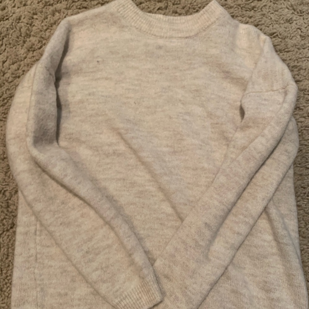 Really cute Urban Outfitters sweater!